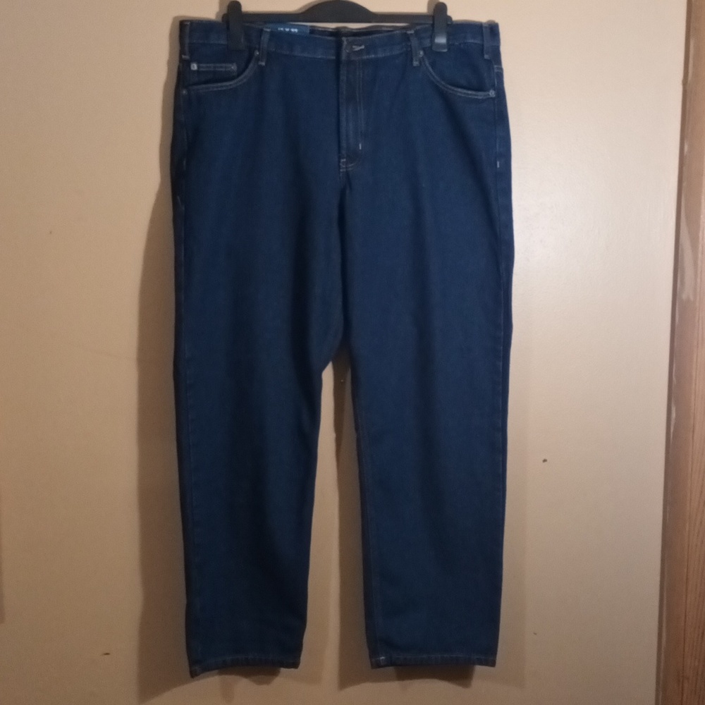 NWT Men's Rugged Wear Relaxed Fit 5-Picket Jeans